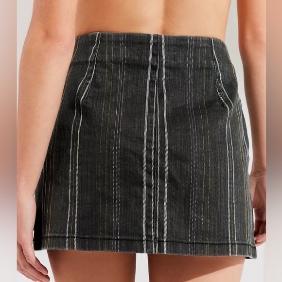 {Urban Outfitters} Striped Contrast Zipper Mini Denim Skirt - Womens Large - Picture 3 of 10